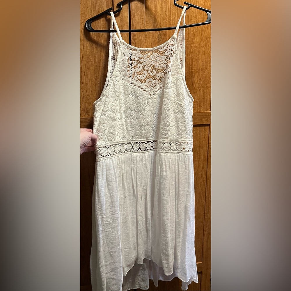 Elegant White Lace Dress